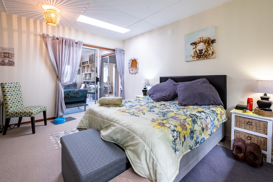 To Let 4 Bedroom Property for Rent in Wilderness Central Western Cape